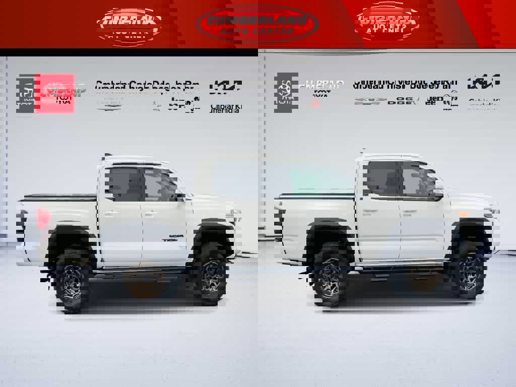 Used 2023 Toyota Tacoma 4x4 Double Cab w/ Trail Edition image 9