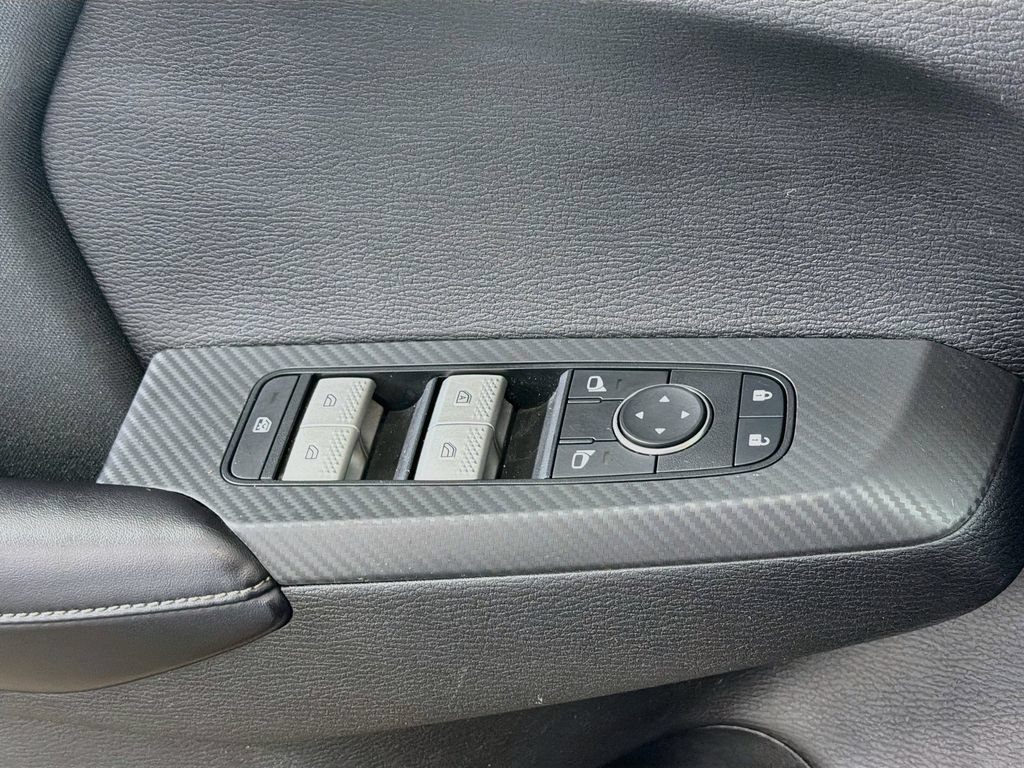 Used 2023 Mitsubishi Outlander ES AWD/4WD image 18