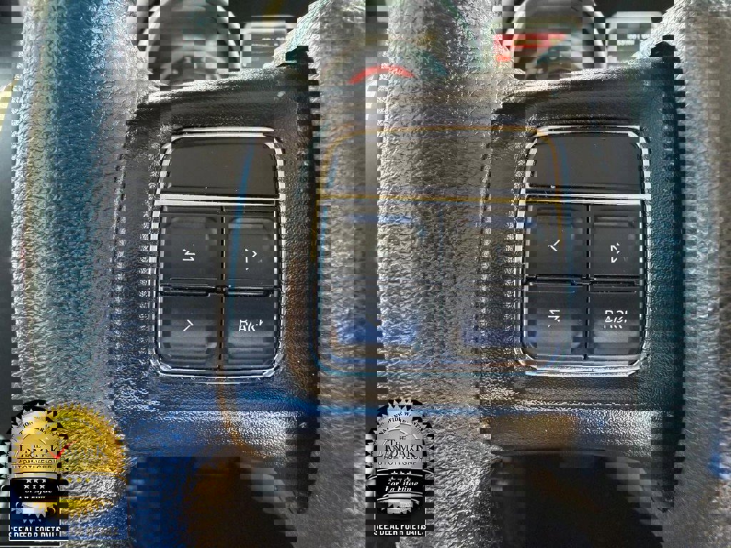 Used 2019 Dodge Journey SE FWD image 10