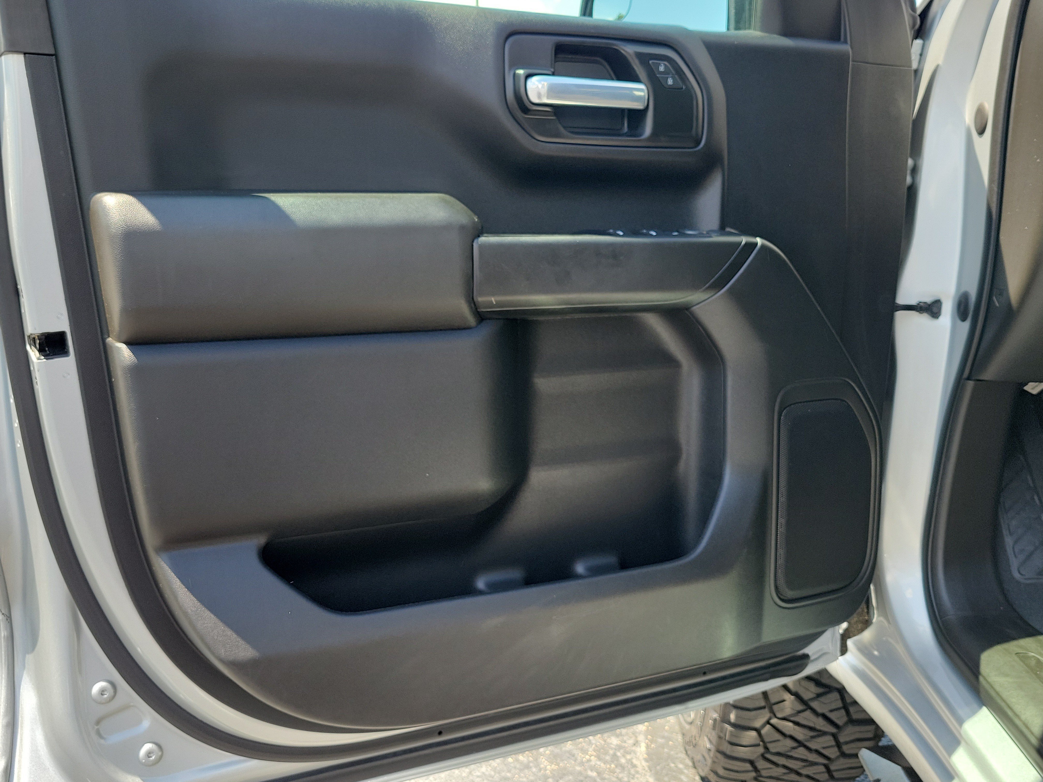 Used 2021 Chevrolet Silverado 1500 Custom Trail Boss AWD/4WD image 18