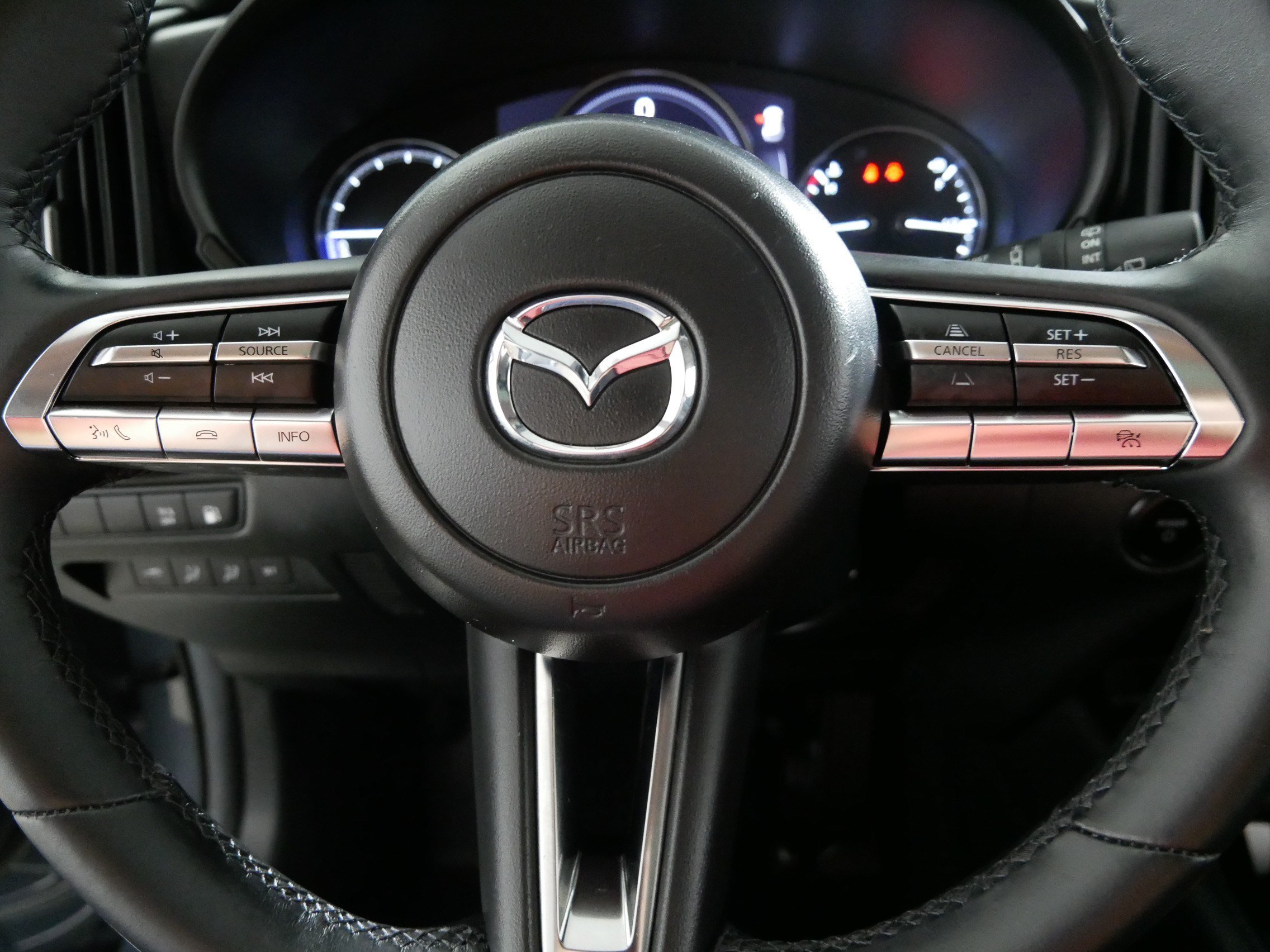 Used 2025 MAZDA CX-50 AWD 2.5 Hybrid w/ Premium Pkg image 25