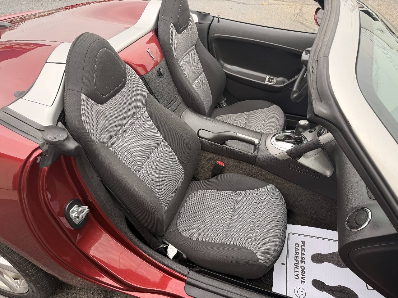 Used 2009 Pontiac Solstice Convertible w/ Preferred Package RWD image 32
