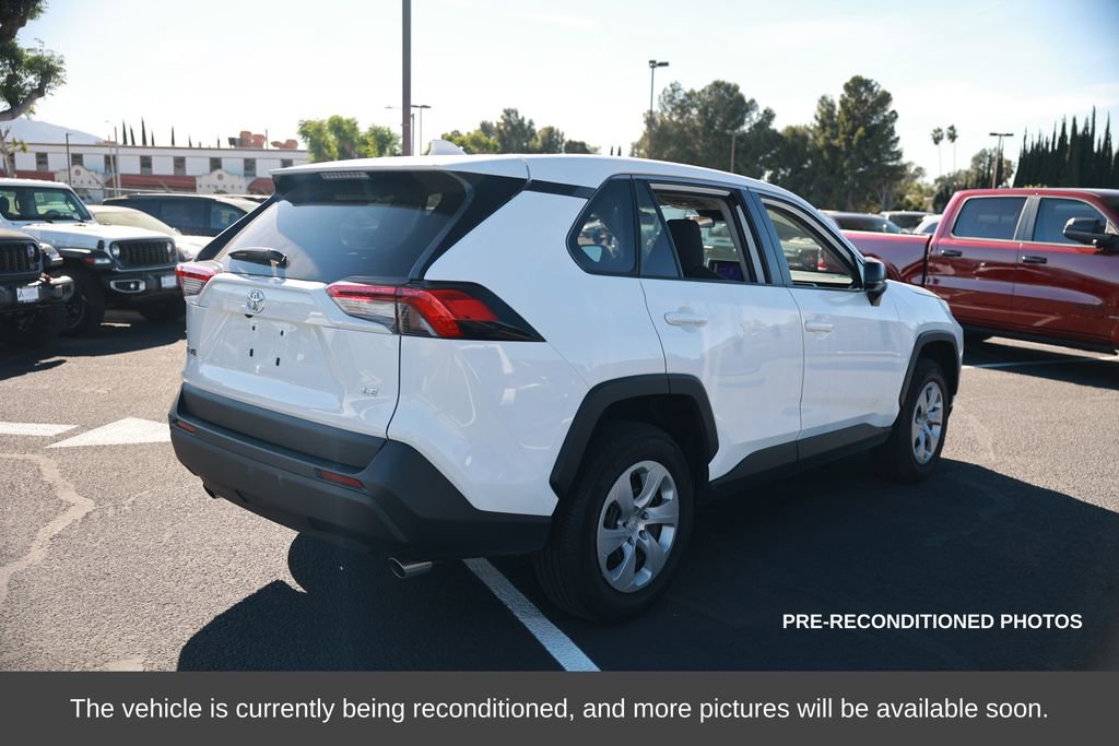 Used 2024 Toyota RAV4 LE image 5