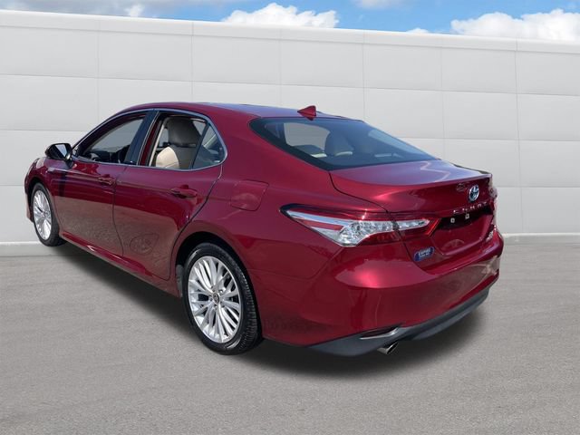 Used 2020 Toyota Camry XLE FWD image 3