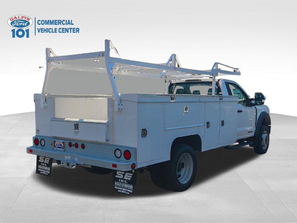 New 2025 Ford F450 XL w/ XL Chrome Package RWD image 4