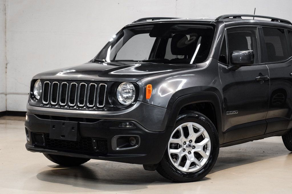 Used 2018 Jeep Renegade Latitude FWD image 5