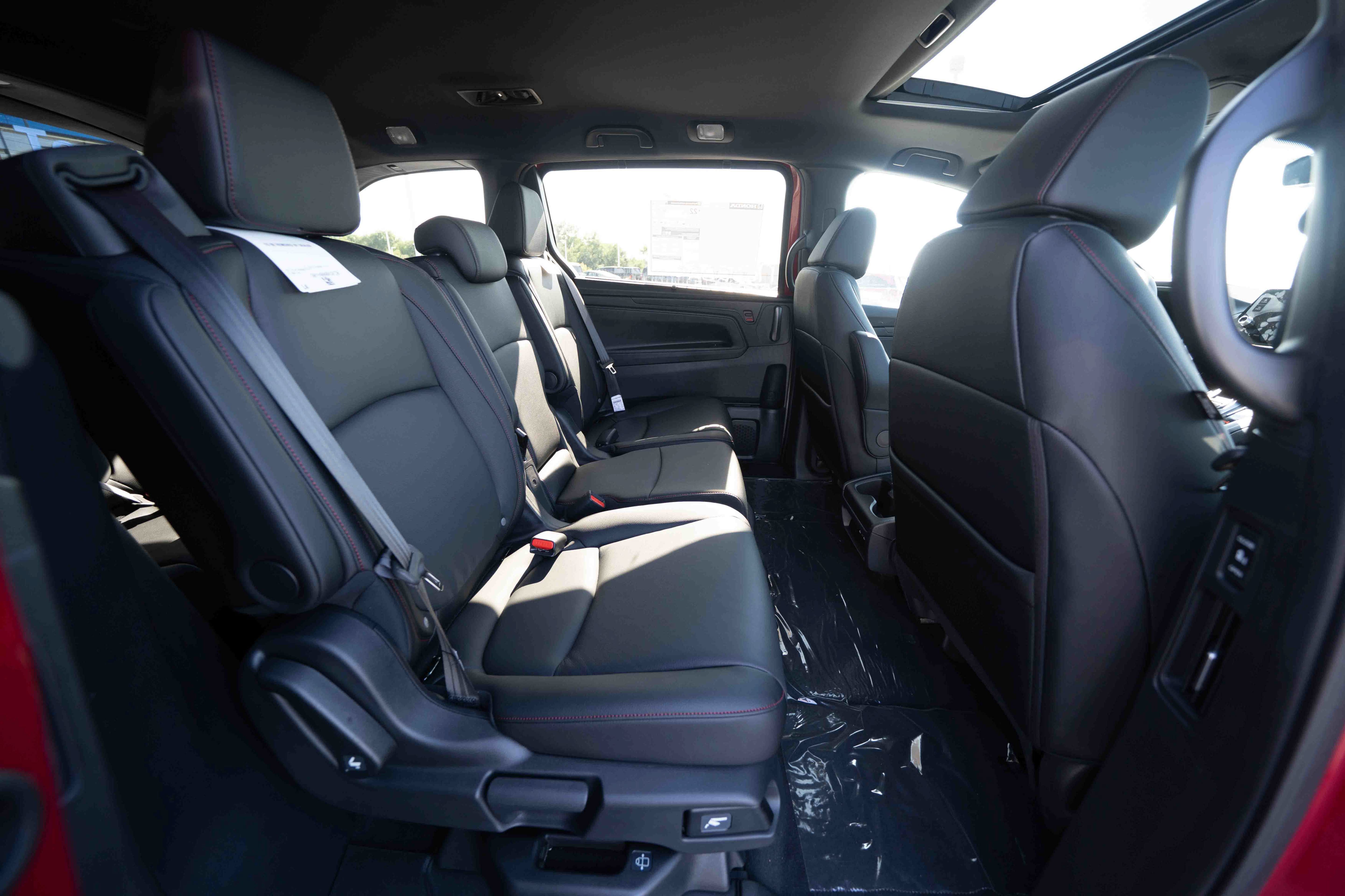 New 2026 Honda Odyssey Sport-L image 25