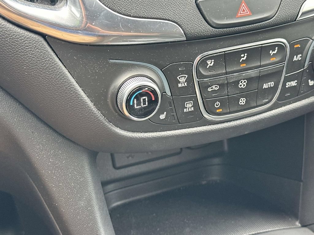 Used 2021 Chevrolet Equinox LT FWD image 26