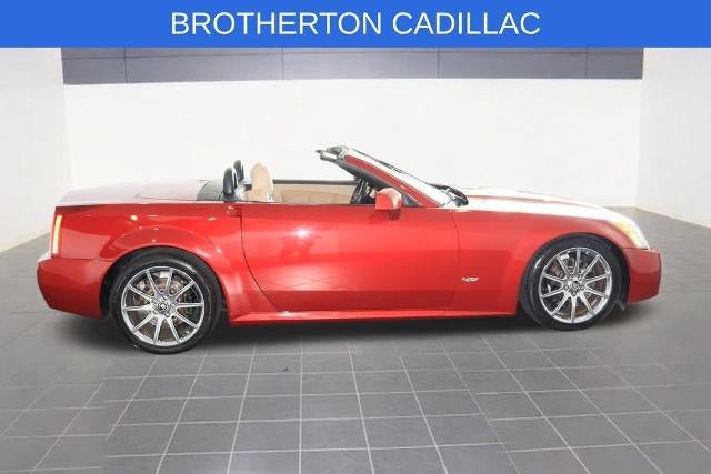 Used 2008 Cadillac XLR V RWD image 32