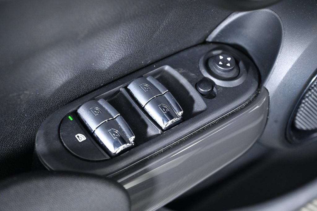 Certified 2022 MINI Cooper 4-Door Hardtop FWD image 20