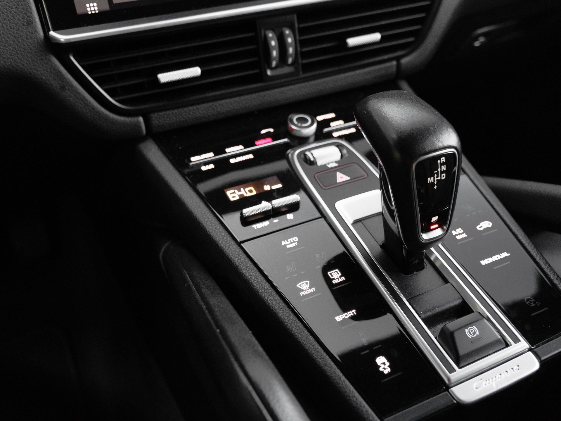 Certified 2020 Porsche Cayenne AWD/4WD image 20