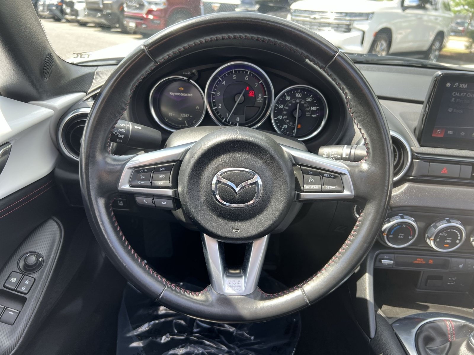 Used 2018 MAZDA MX-5 Miata RF Grand Touring RWD image 15