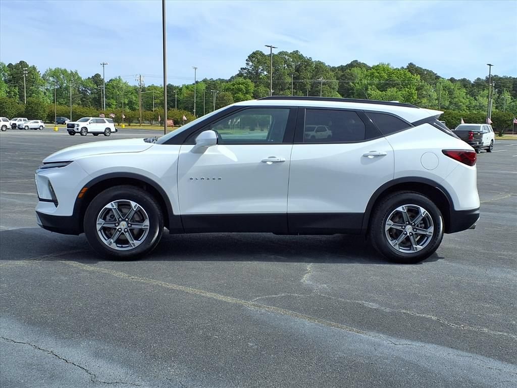Used 2024 Chevrolet Blazer LT w/ Convenience Package FWD image 15