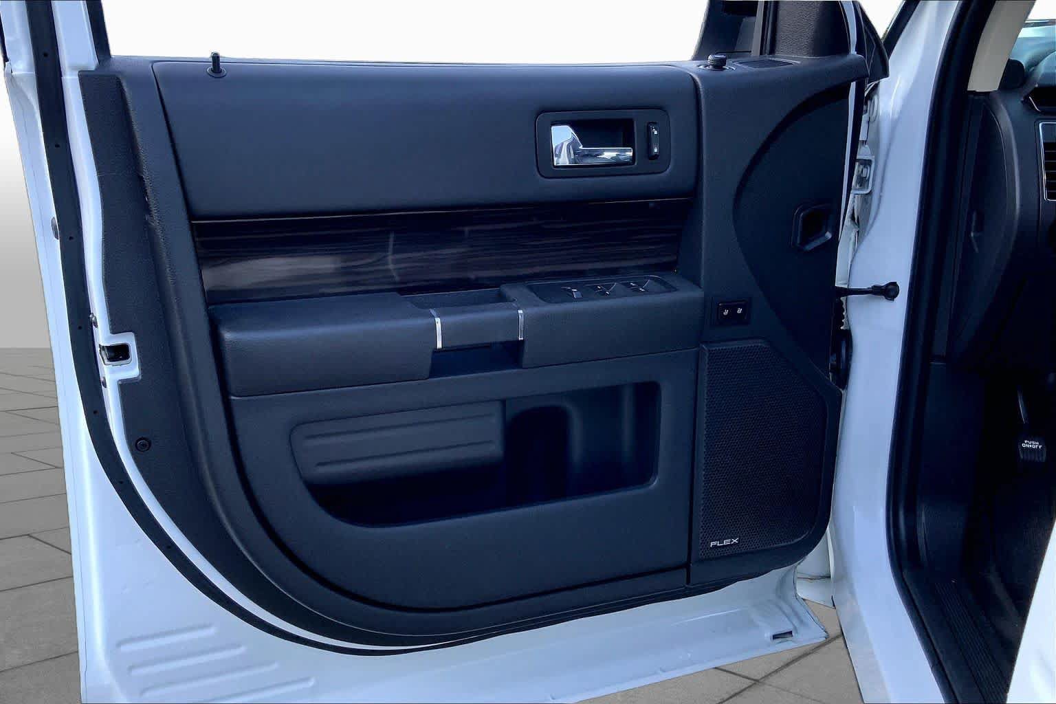 Used 2018 Ford Flex SEL w/ Equipment Group 202A AWD/4WD image 22