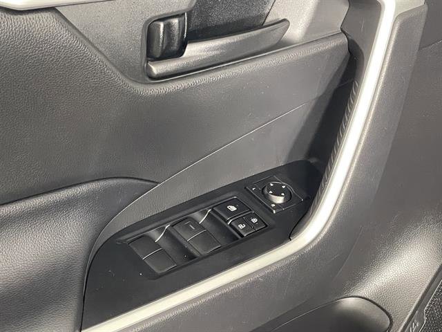 Certified 2022 Toyota RAV4 LE image 19