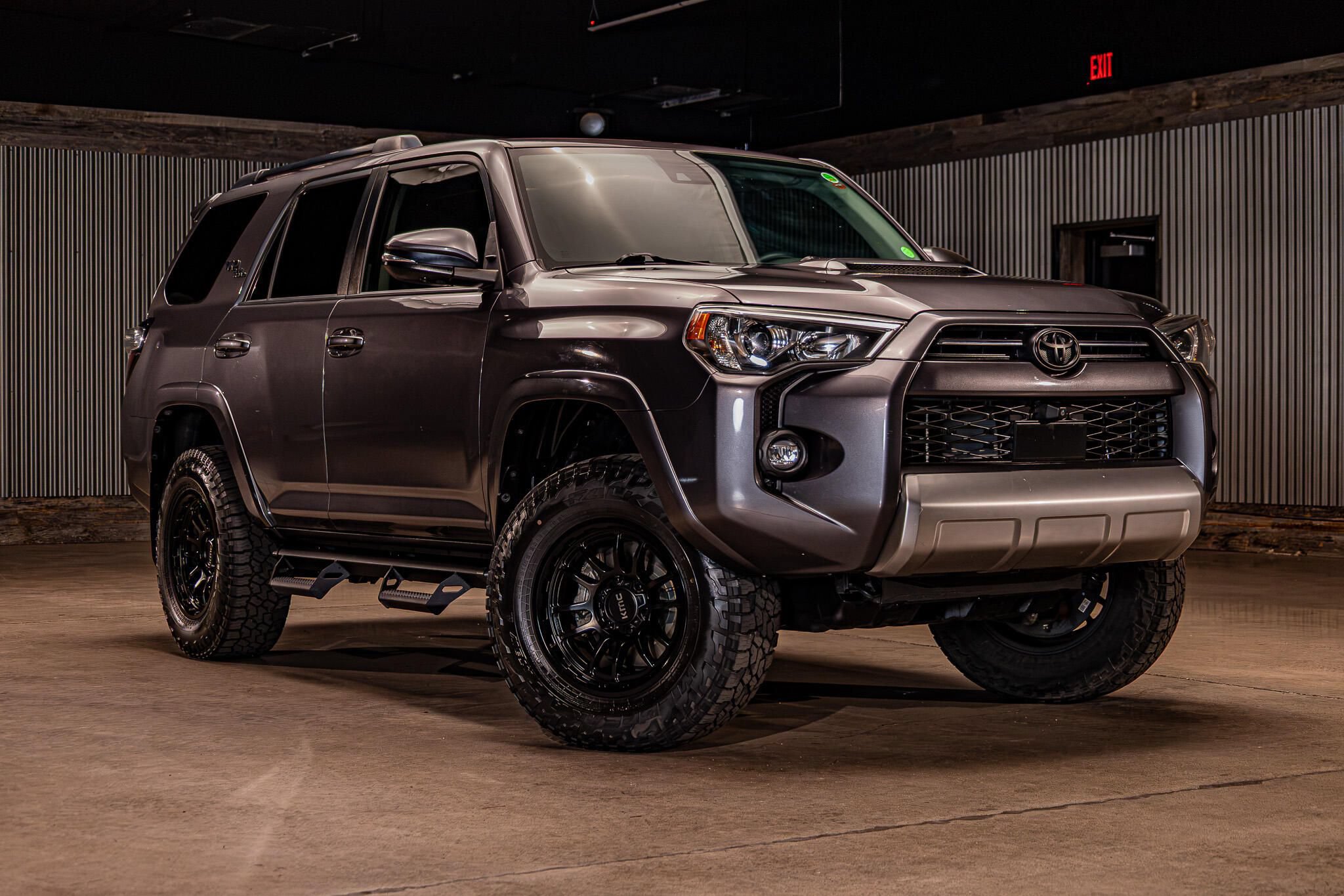 Used 2022 Toyota 4Runner TRD Off-Road Premium AWD/4WD image 1