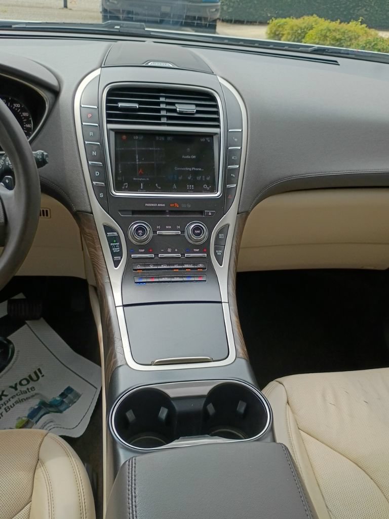 Used 2018 Lincoln MKX Reserve AWD/4WD image 13