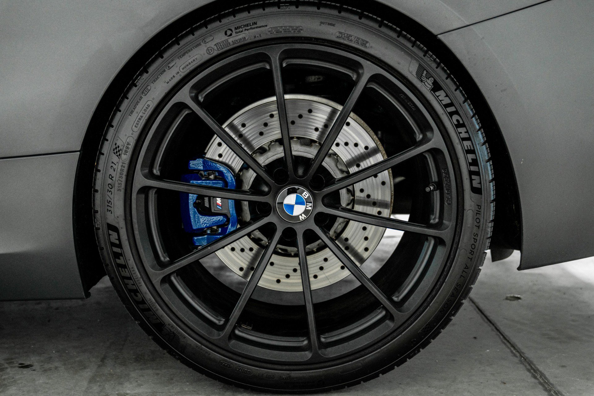 Used 2022 BMW M8 Competition AWD/4WD image 10