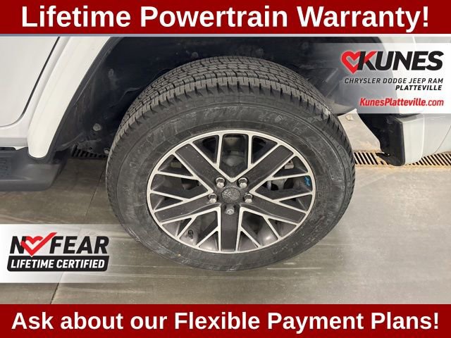 Used 2022 Jeep Wrangler Unlimited Sahara AWD/4WD image 6