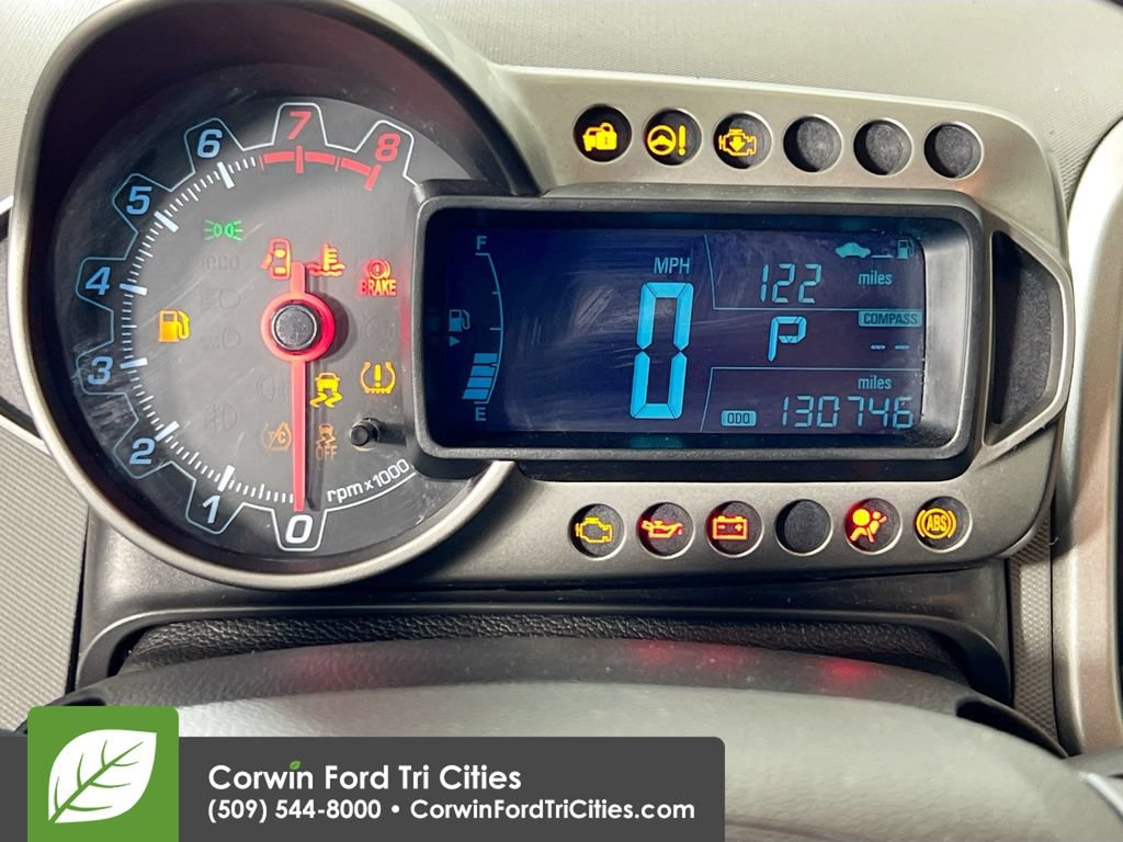 Used 2015 Chevrolet Sonic LT w/ Fun and Sun Package FWD image 2