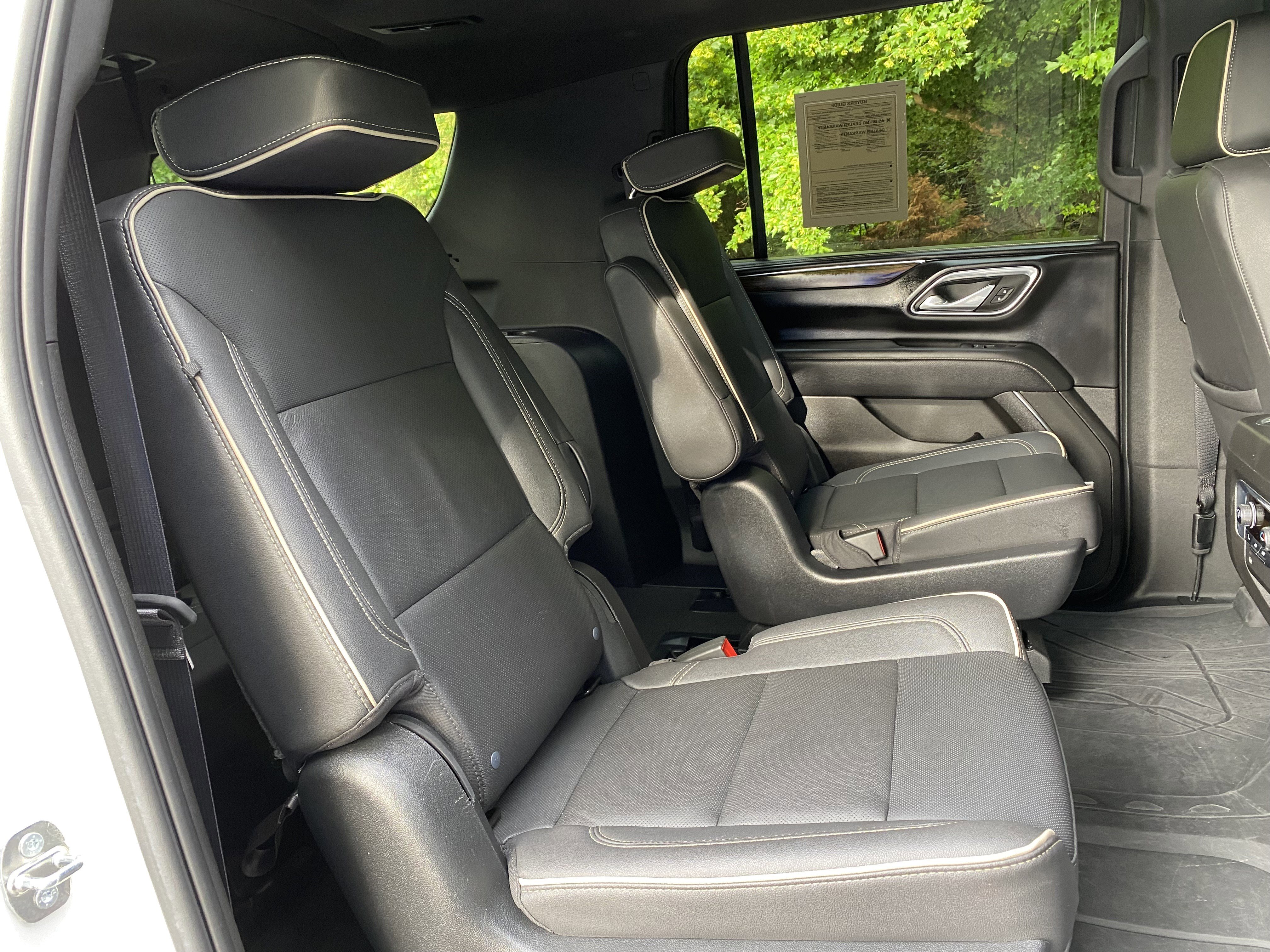 Used 2023 Chevrolet Suburban Premier AWD/4WD image 36