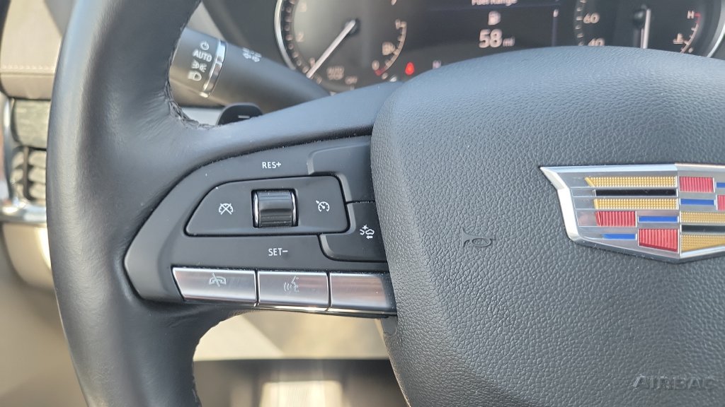 Used 2023 Cadillac XT4 Premium Luxury w/ Enhanced Visibility Package FWD image 19
