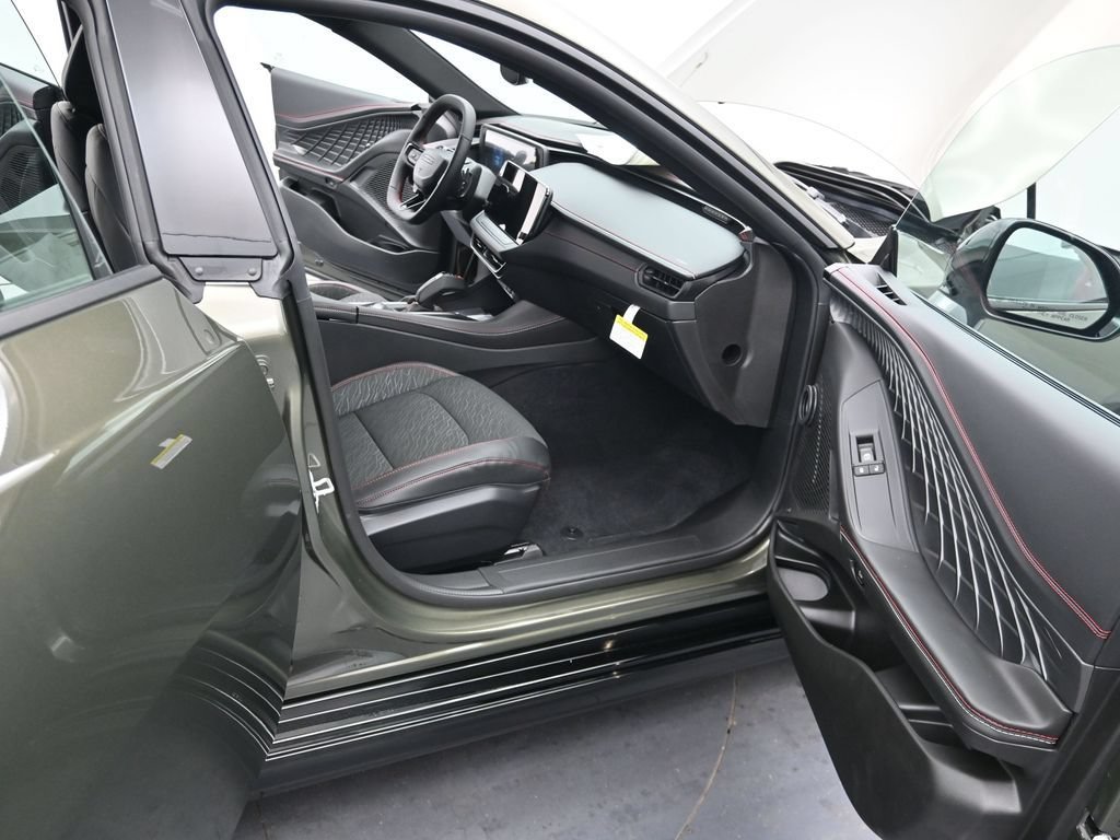 New 2026 Dodge Charger R/T w/ Driver Convenience Group AWD/4WD image 17