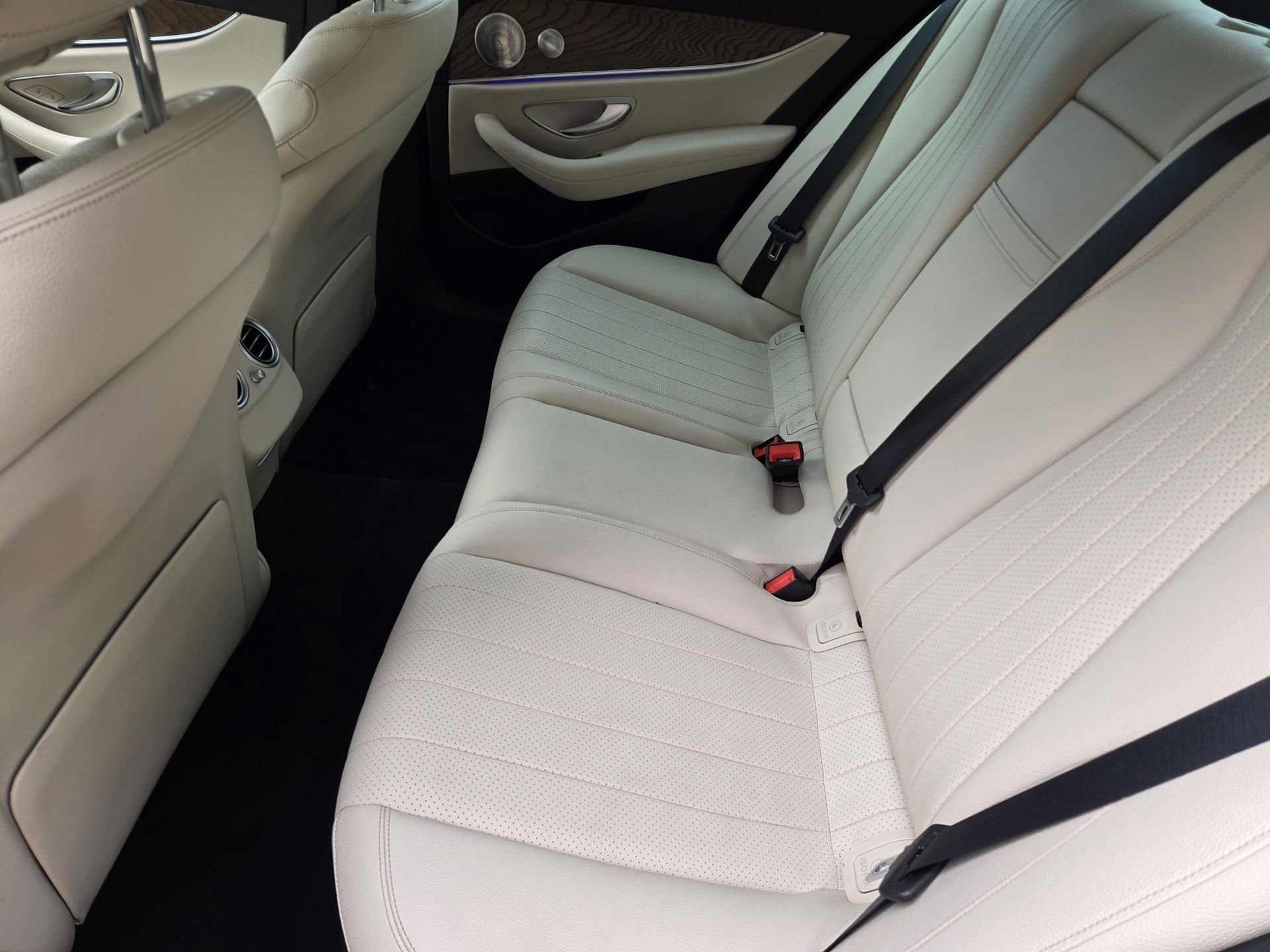 Used 2021 Mercedes-Benz E 350 4MATIC Sedan image 28