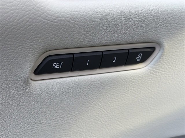 Certified 2024 Cadillac XT5 Premium Luxury w/ Technology Package image 16