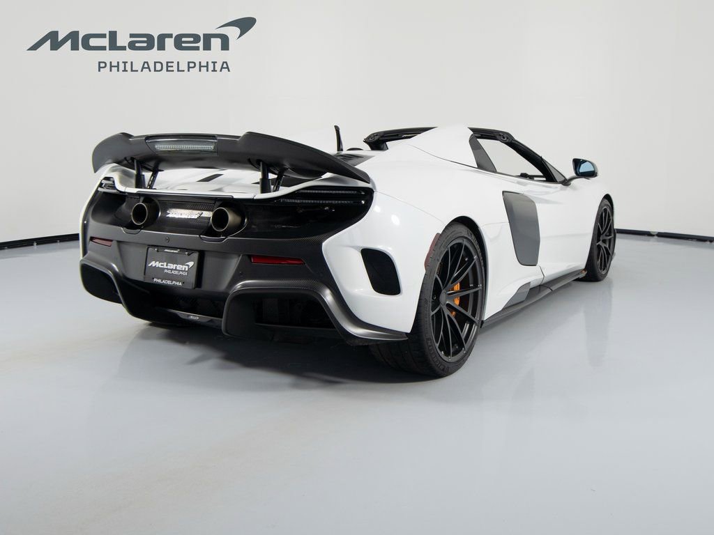 Used 2016 McLaren 675LT Spider image 6