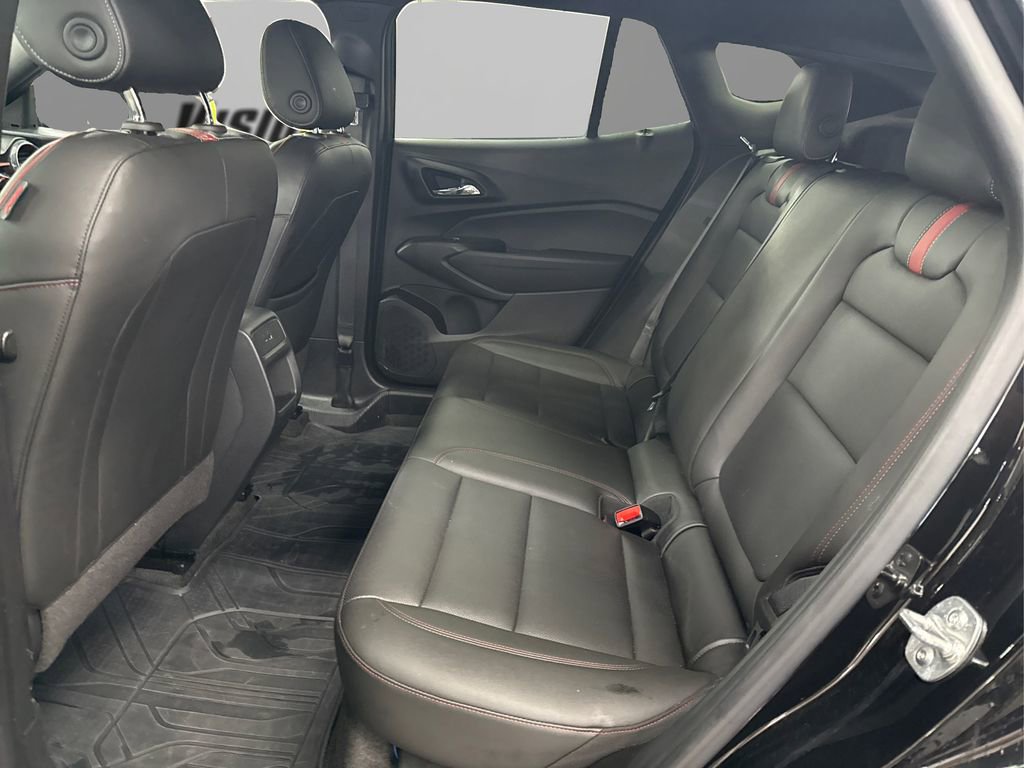 Used 2025 Chevrolet Trax RS image 10