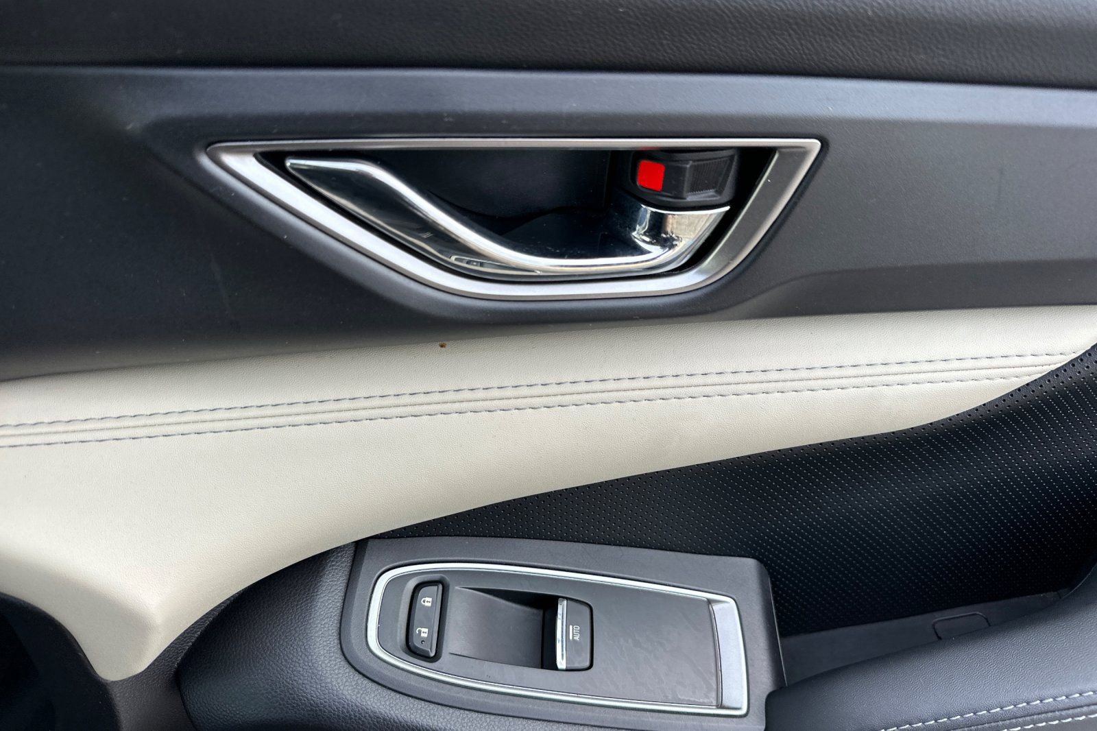 Used 2019 Subaru Ascent Limited w/ Popular Package #3 image 22