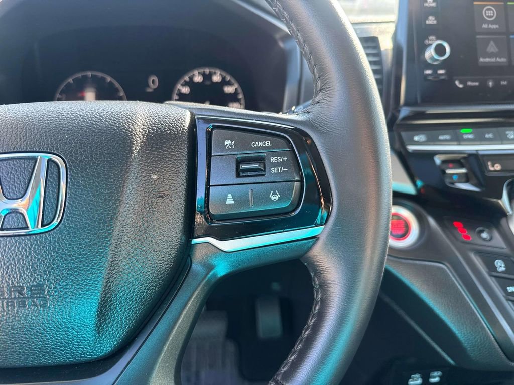 Used 2025 Honda Odyssey EX-L image 32