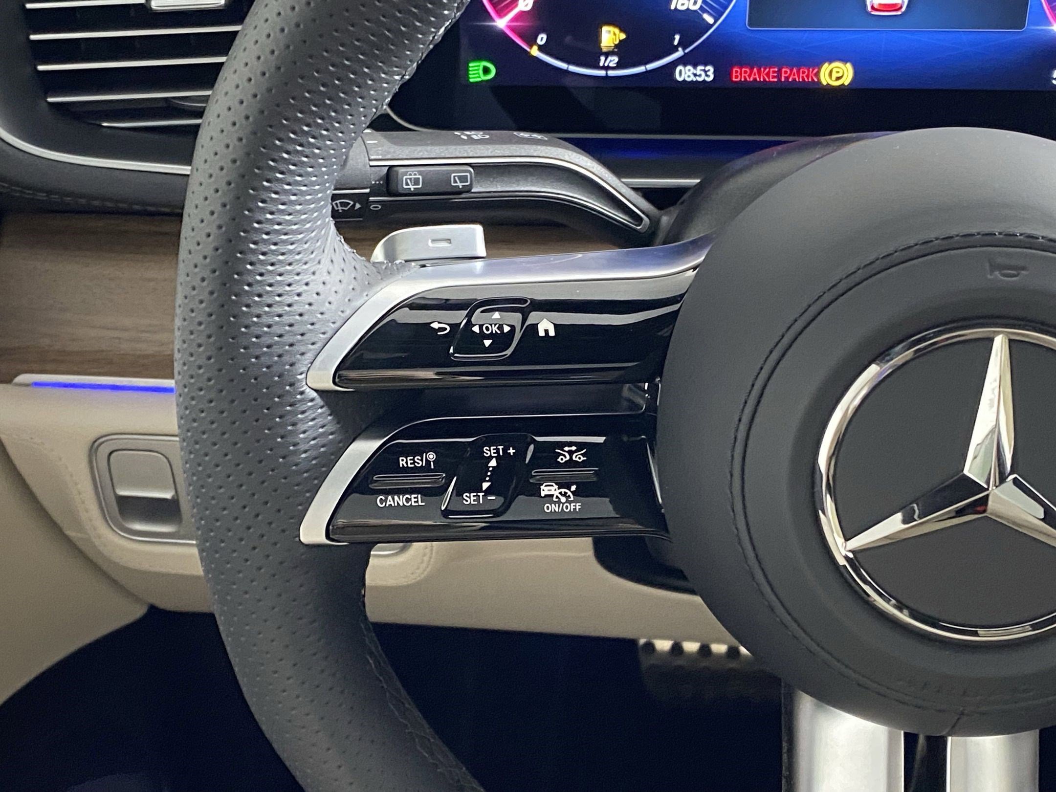 New 2025 Mercedes-Benz GLS 580 4MATIC image 17