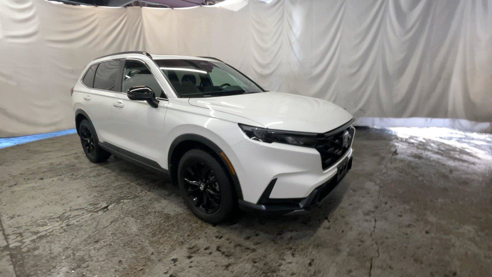 Used 2023 Honda CR-V Sport image 2