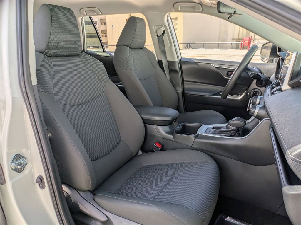 Used 2024 Toyota RAV4 LE image 28