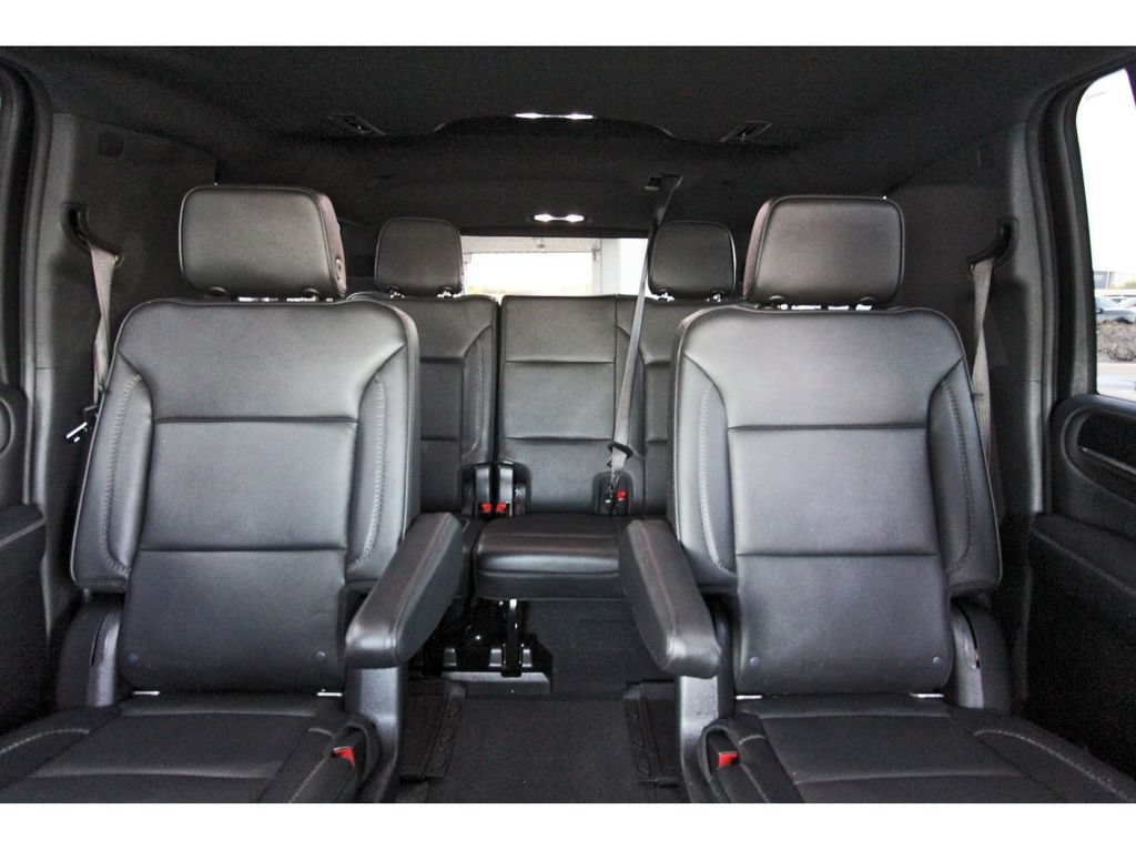 Used 2021 GMC Yukon XL Denali w/ LPO, Illumination Package AWD/4WD image 14