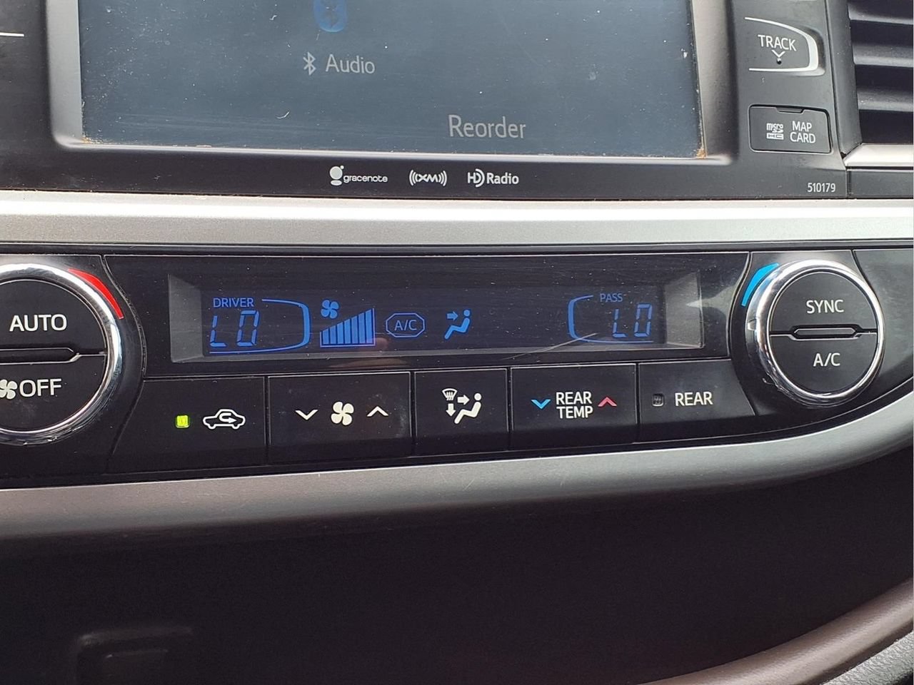 Used 2017 Toyota Highlander XLE FWD image 17