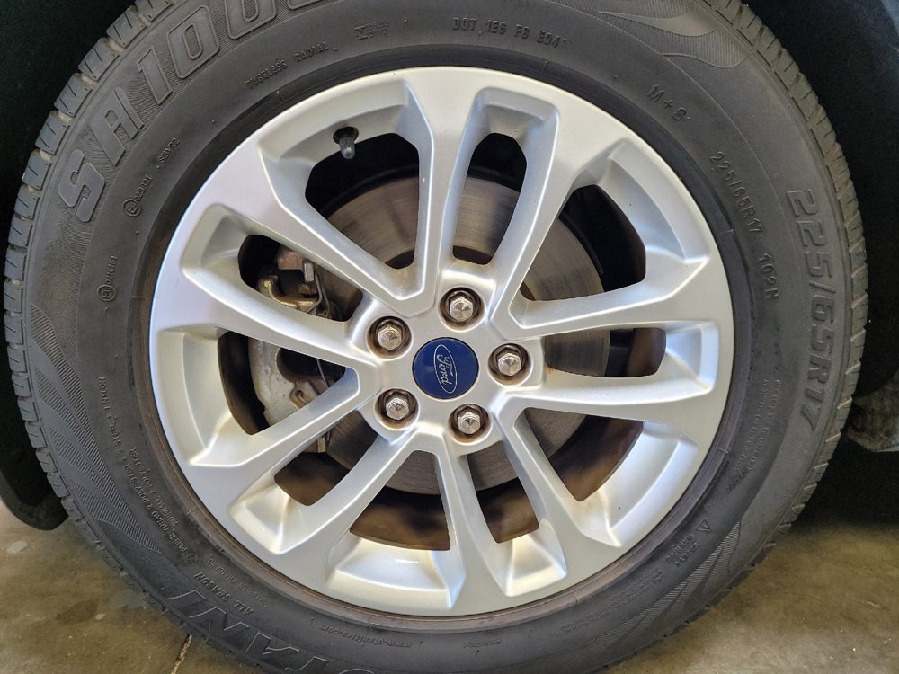 Used 2020 Ford Escape SE FWD image 31