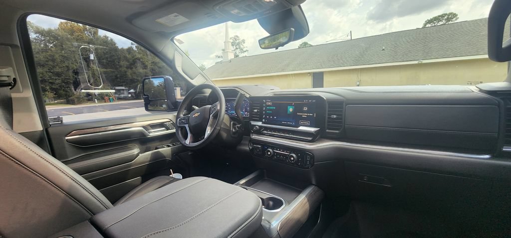 Used 2024 Chevrolet Silverado 3500 LTZ w/ LTZ Premium Package AWD/4WD image 24