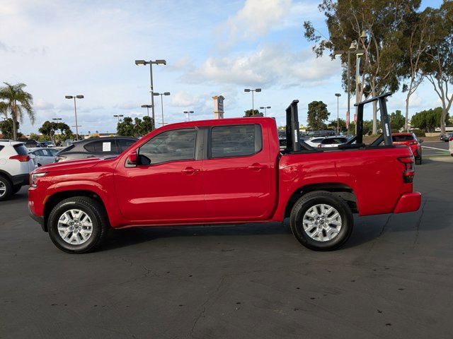 Used 2022 Nissan Frontier SV w/ SV Premium Package RWD image 2