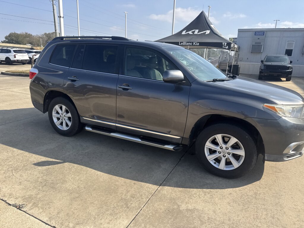 Used 2013 Toyota Highlander Base Plus image 11