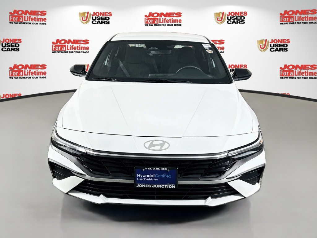 Certified 2025 Hyundai Elantra SEL FWD image 12