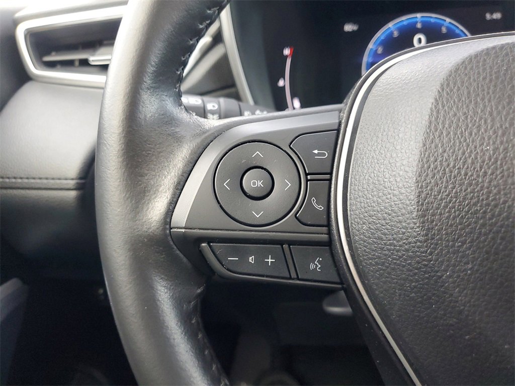 Used 2023 Toyota Corolla Cross XLE image 22