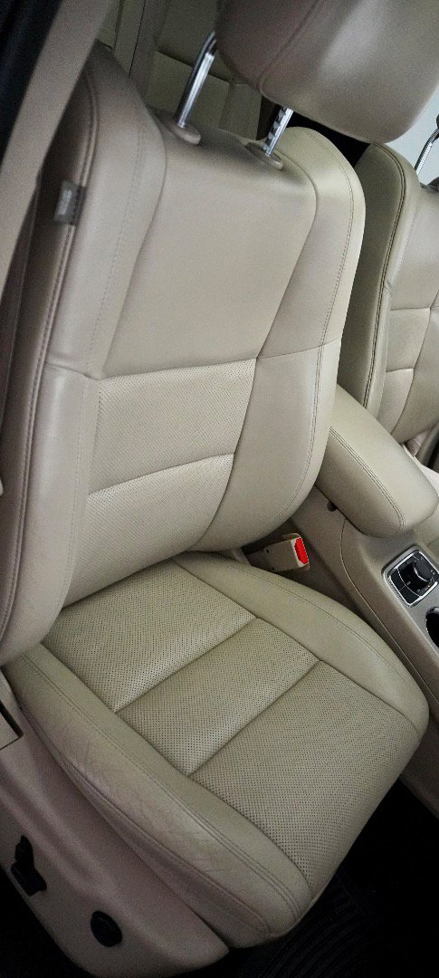 Used 2015 Jeep Grand Cherokee Limited w/ Luxury Group II image 9