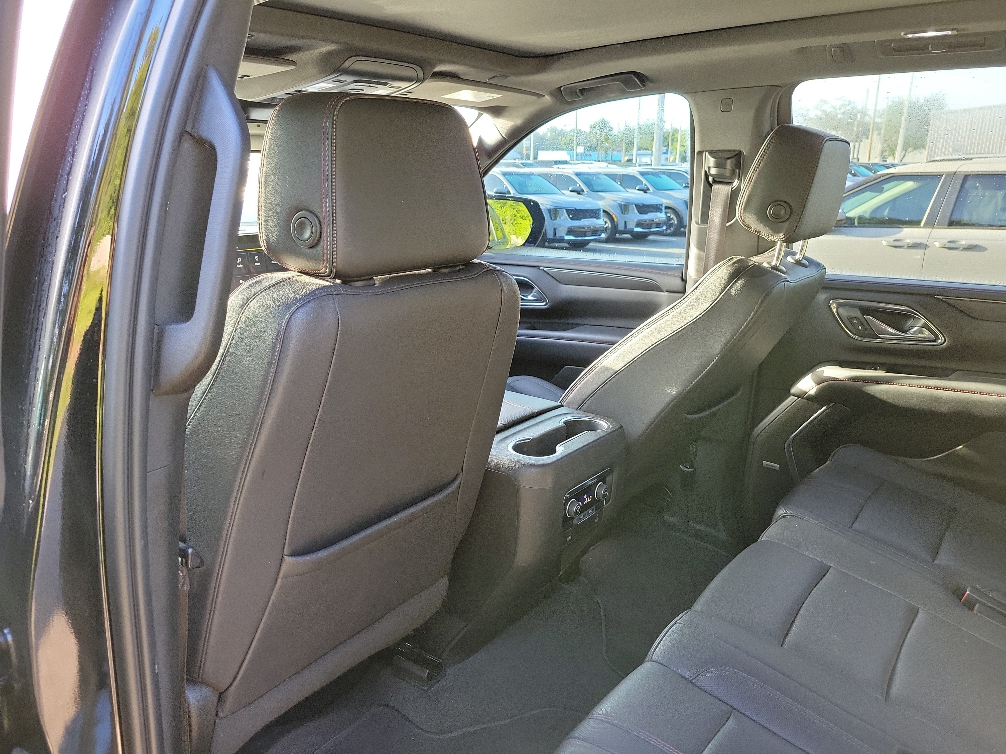 Used 2023 Chevrolet Suburban RST RWD image 16
