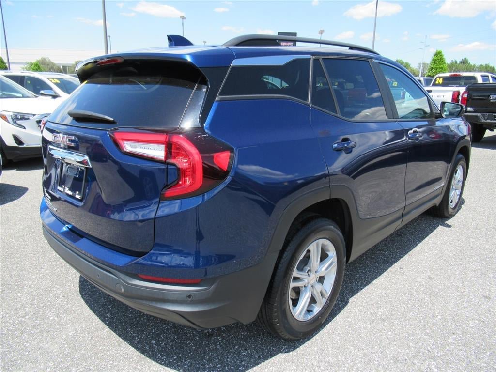 Used 2022 GMC Terrain SLE w/ Driver Convenience Package FWD image 6