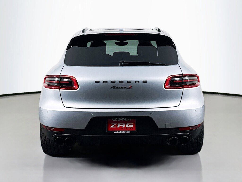 Used 2017 Porsche Macan S image 4