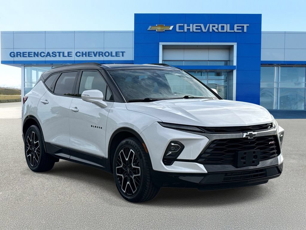 Used 2024 Chevrolet Blazer RS w/ Driver Confidence II Package AWD/4WD image 1
