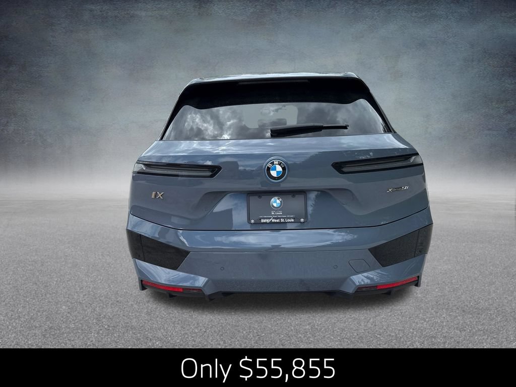 Certified 2024 BMW iX xDrive50 w/ Premium Package AWD/4WD image 4